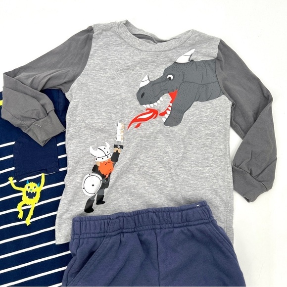 BUNDLE of Boys Clothes: 2 Long Sleeve Tops + 1 Sweatshorts Size 3T - Picture 3 of 14